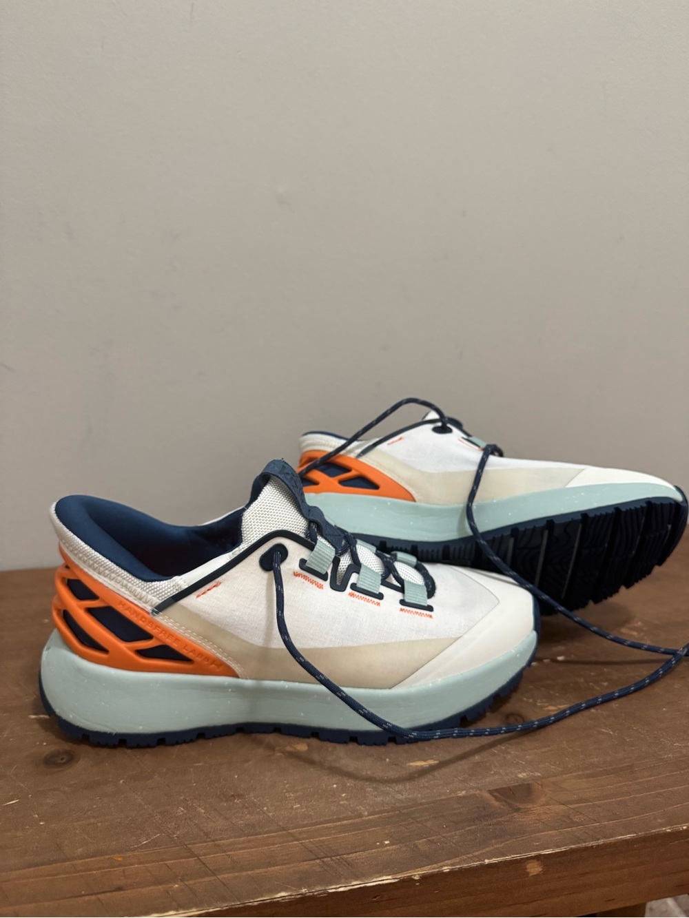 Kizik Roamer Women’s Sneakers Size 7.5